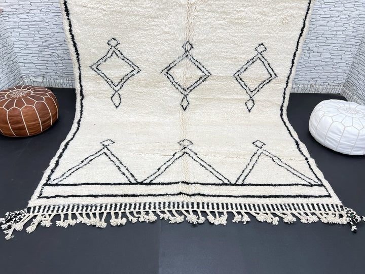 Beni Ourain Moroccan Wool Rug – Black & White