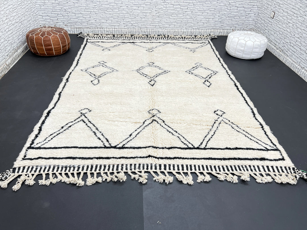Beni Ourain Moroccan Wool Rug – Black & White