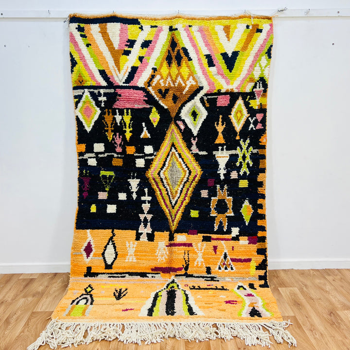 Diamond Tribal Moroccan Wool Rug, Amazigh design, saffron orange, fuchsia, handwoven by Berber artisans, wool, 278x151 cm
