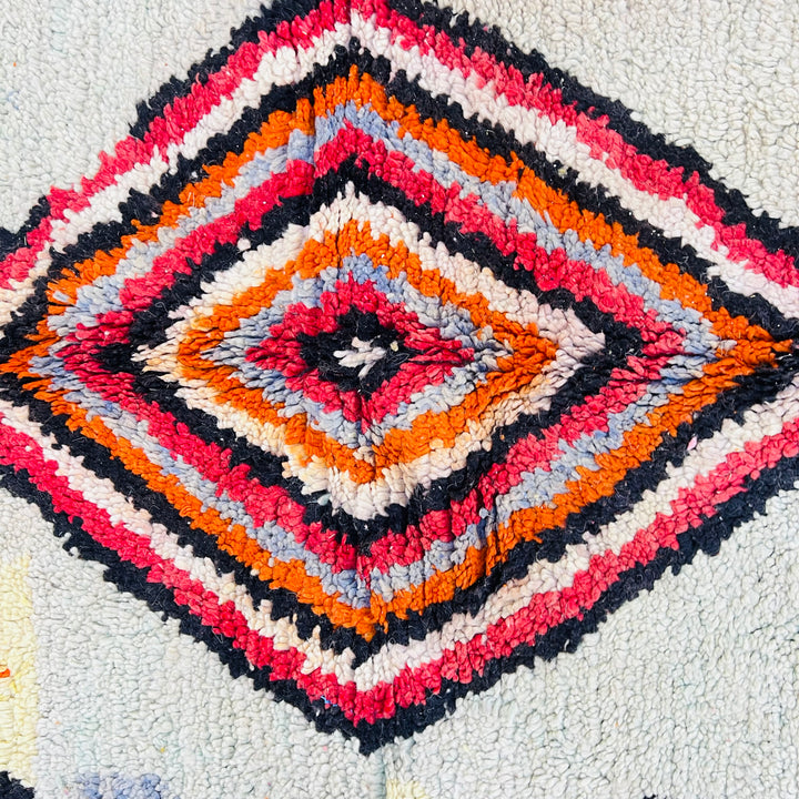 Handwoven Vintage Moroccan Berber Rug with Diamond Motif, Bold Colors, 8.5x5.1 ft, Traditional Moroccan Carpet for Interior Decor