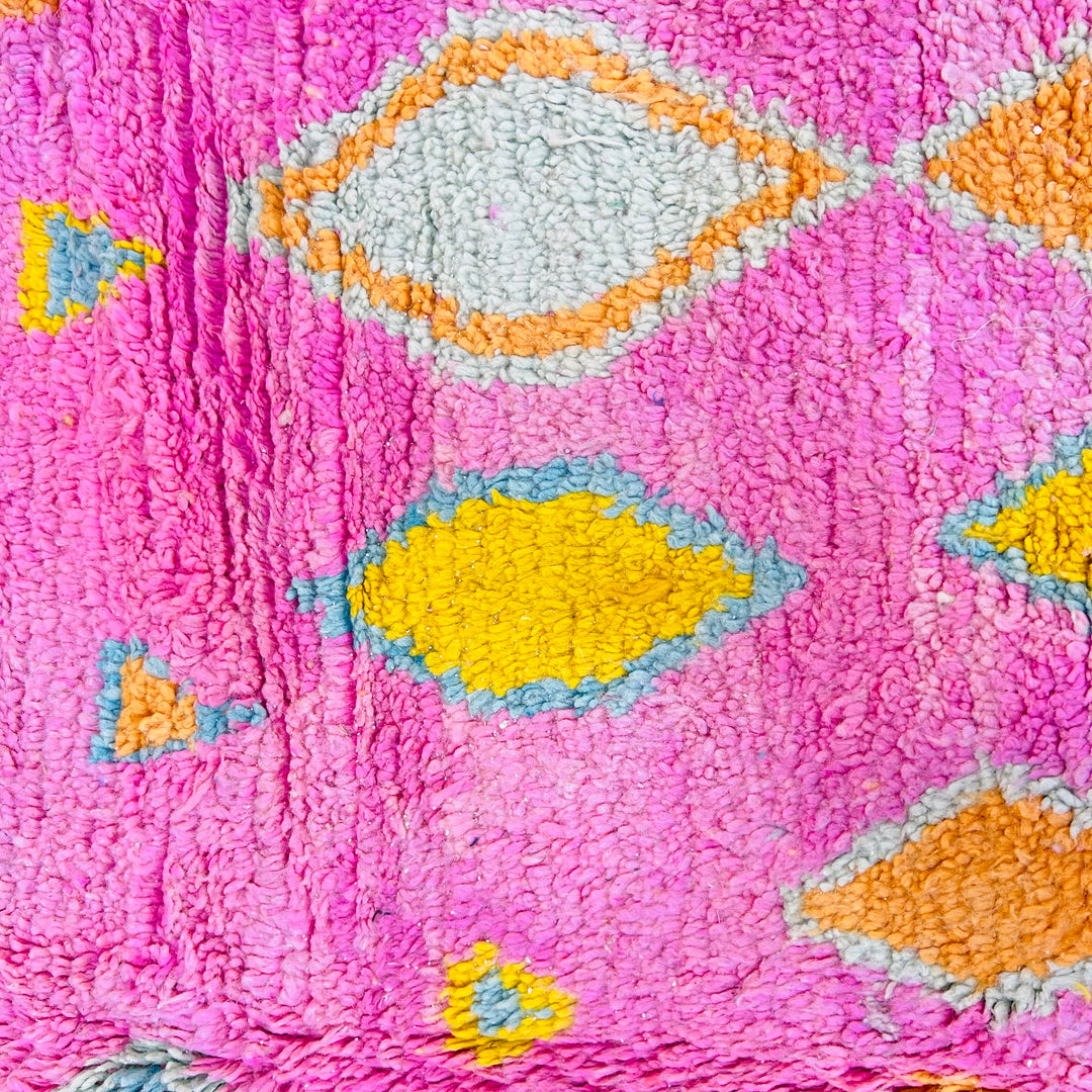 Colorful vintage Moroccan rug with diamond and cross motifs – Rug 640 (237x158 cm)


