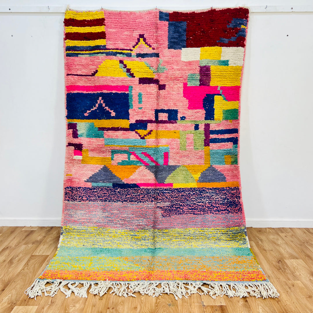Vintage Moroccan Rug 1005 – Pink wool rug with abstract colorful geometric patterns – 250x160 cm

