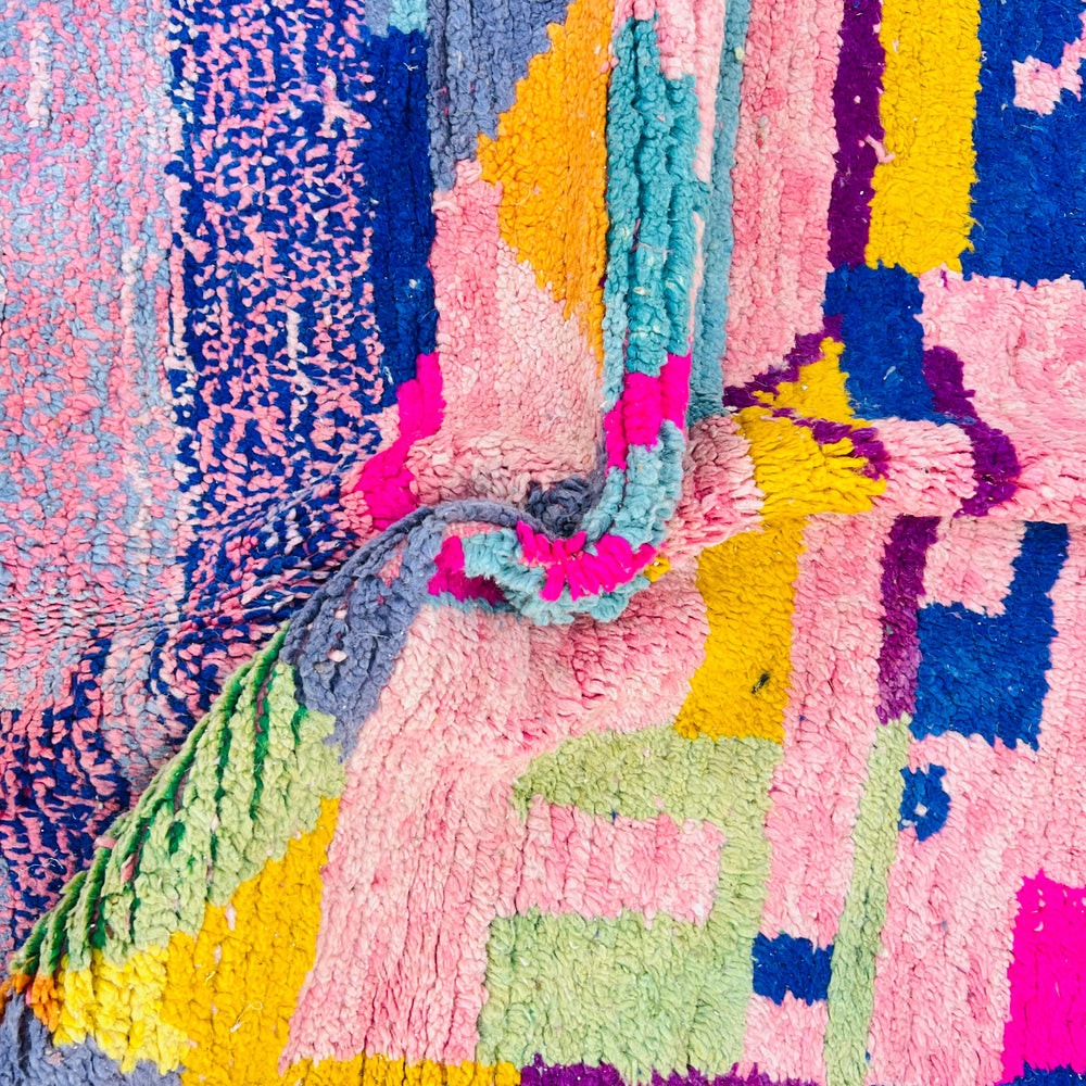 Vintage Moroccan Rug 1005 – Pink wool rug with abstract colorful geometric patterns – 250x160 cm

