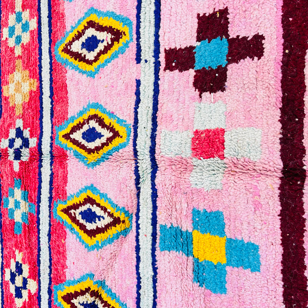 Vintage Moroccan rug 673 with pink, red, yellow, and blue geometric patterns – size 247x155 cm

