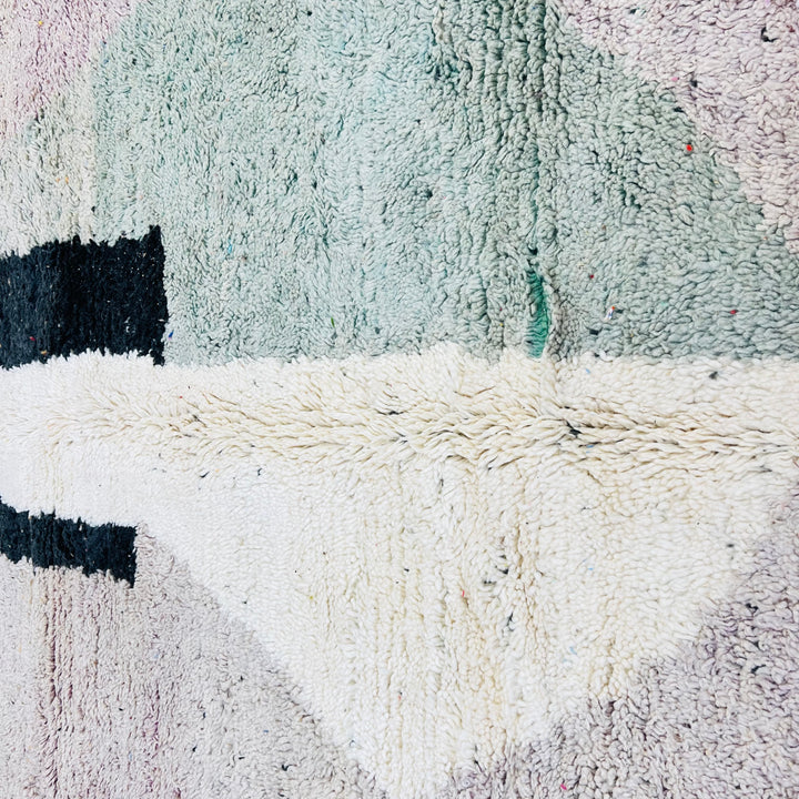 Vintage Moroccan wool rug 678 with abstract black and cream semi-circle design, handmade 260x155cm

