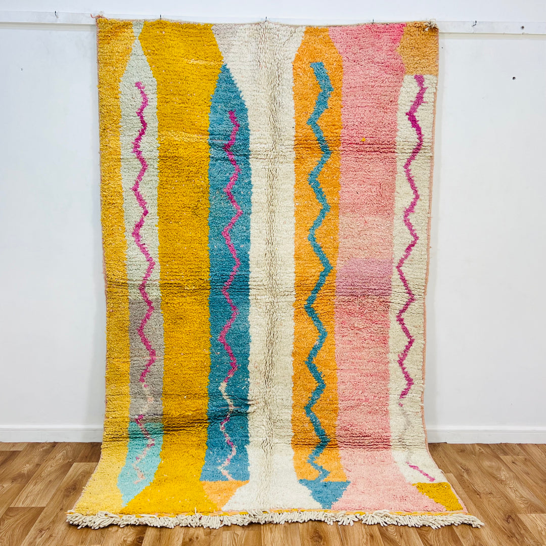 Colorful vintage Moroccan wool rug with pink, yellow, and blue vertical patterns – Rug 617 (245x155 cm)

