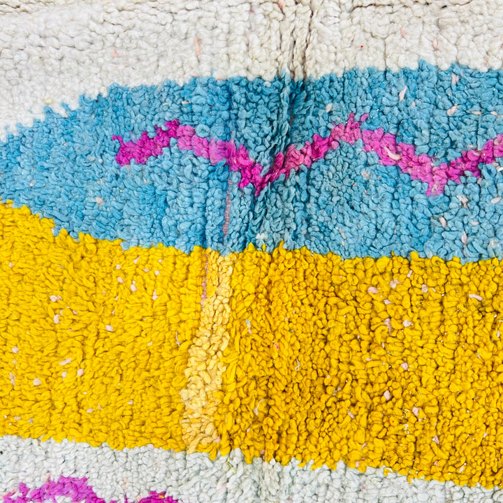 Colorful vintage Moroccan wool rug with pink, yellow, and blue vertical patterns – Rug 617 (245x155 cm)

