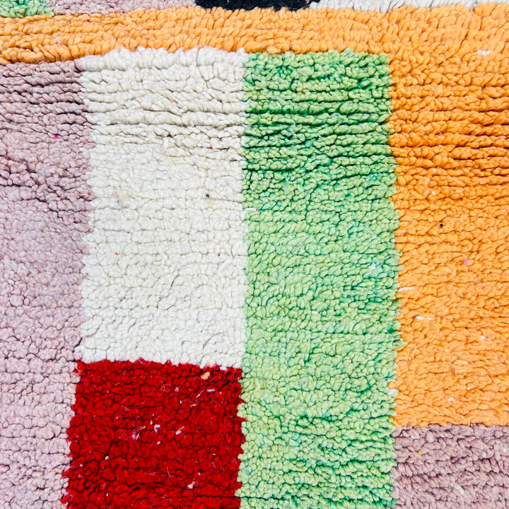 Vintage Moroccan rug No. 676 with colorful abstract pattern and shaggy wool texture

