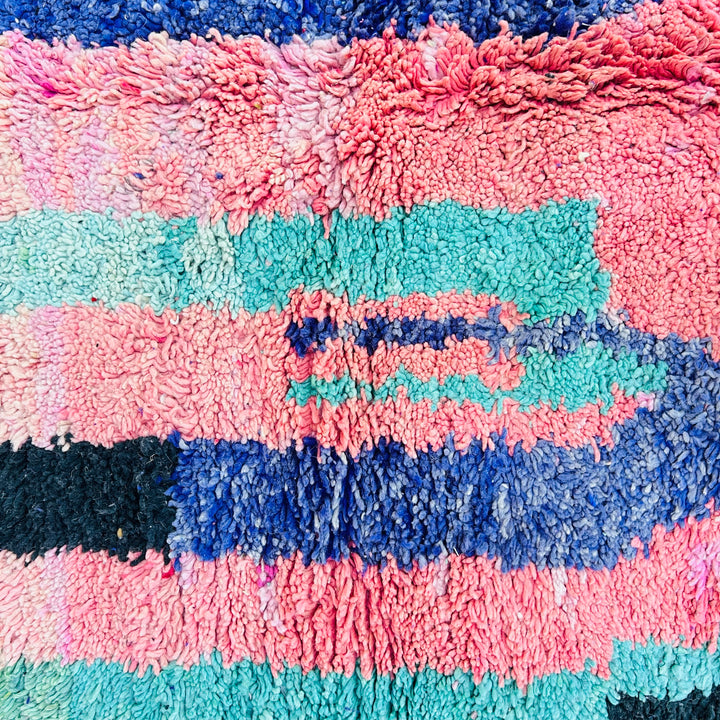 Handmade vintage Moroccan wool rug in pink and blue – Rug 721 (270x147 cm)

