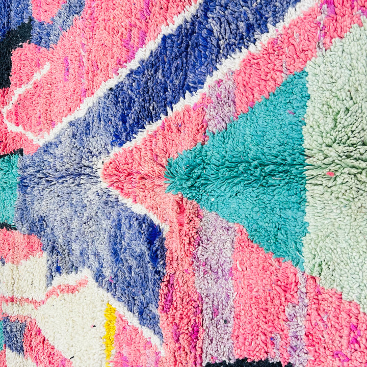 Handmade vintage Moroccan wool rug in pink and blue – Rug 721 (270x147 cm)

