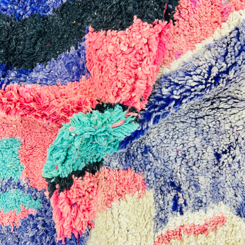 Handmade vintage Moroccan wool rug in pink and blue – Rug 721 (270x147 cm)

