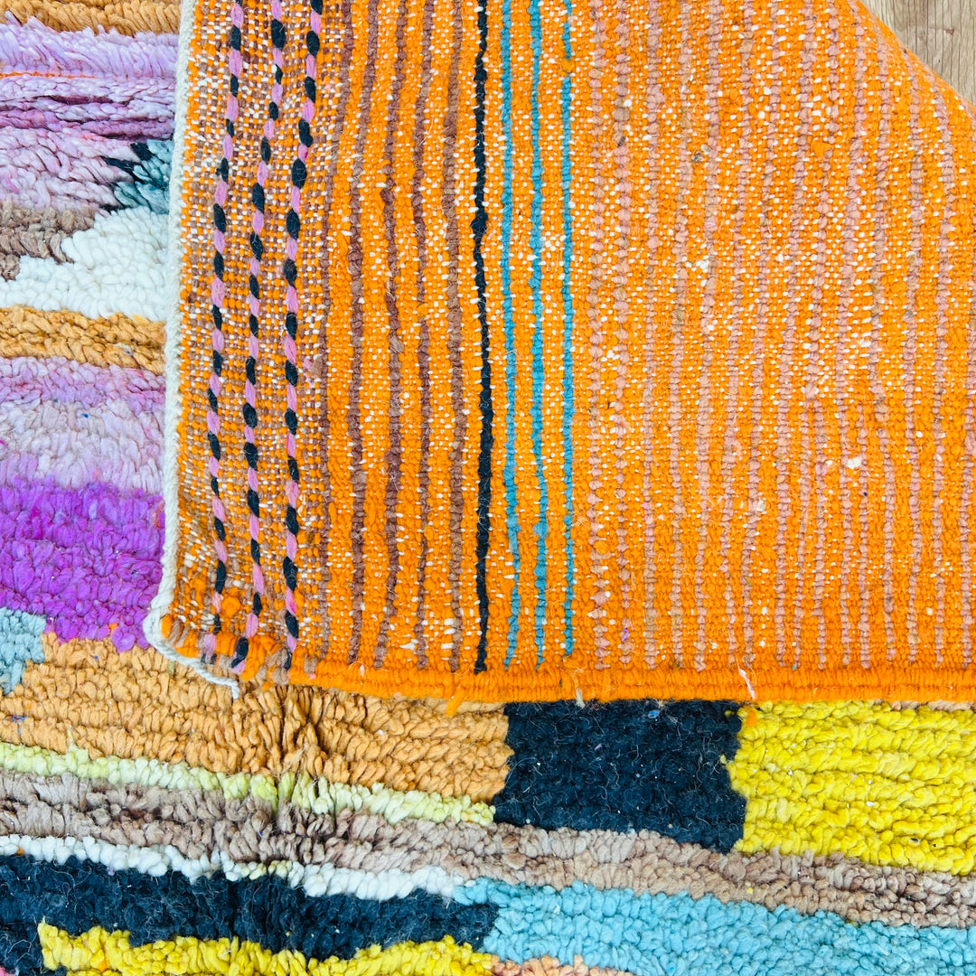 Colorful vintage Moroccan rug with geometric tribal patterns – Rug 608

