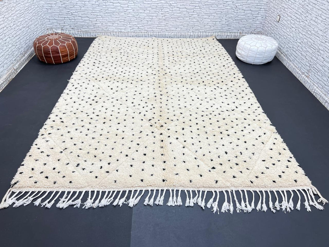 Minimalist Moroccan Wool Rug – Black Dotted Beni Ourain Carpet
