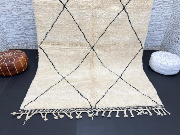 Cream Beni Ourain Moroccan wool rug with black diamond lines