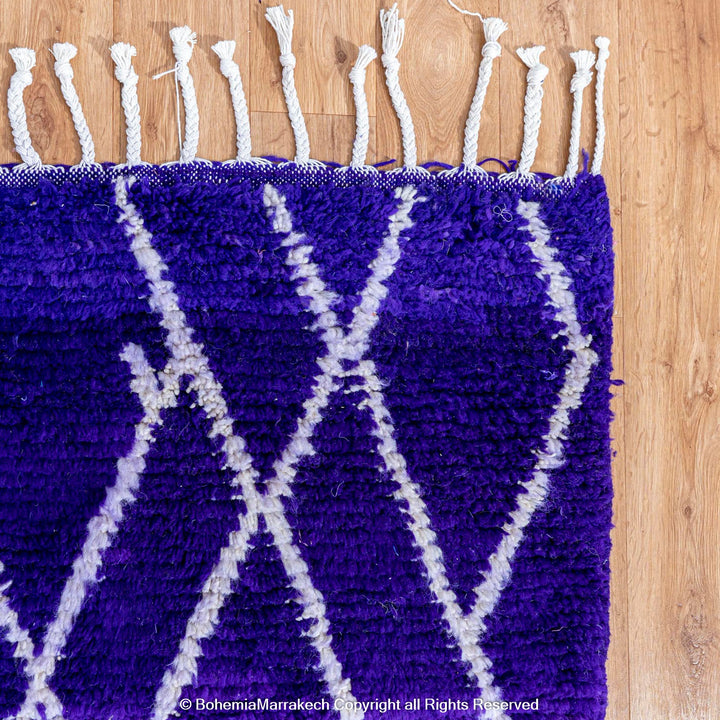 Handmade blue Moroccan rug with white diamond lattice – Beni Ourain wool carpet