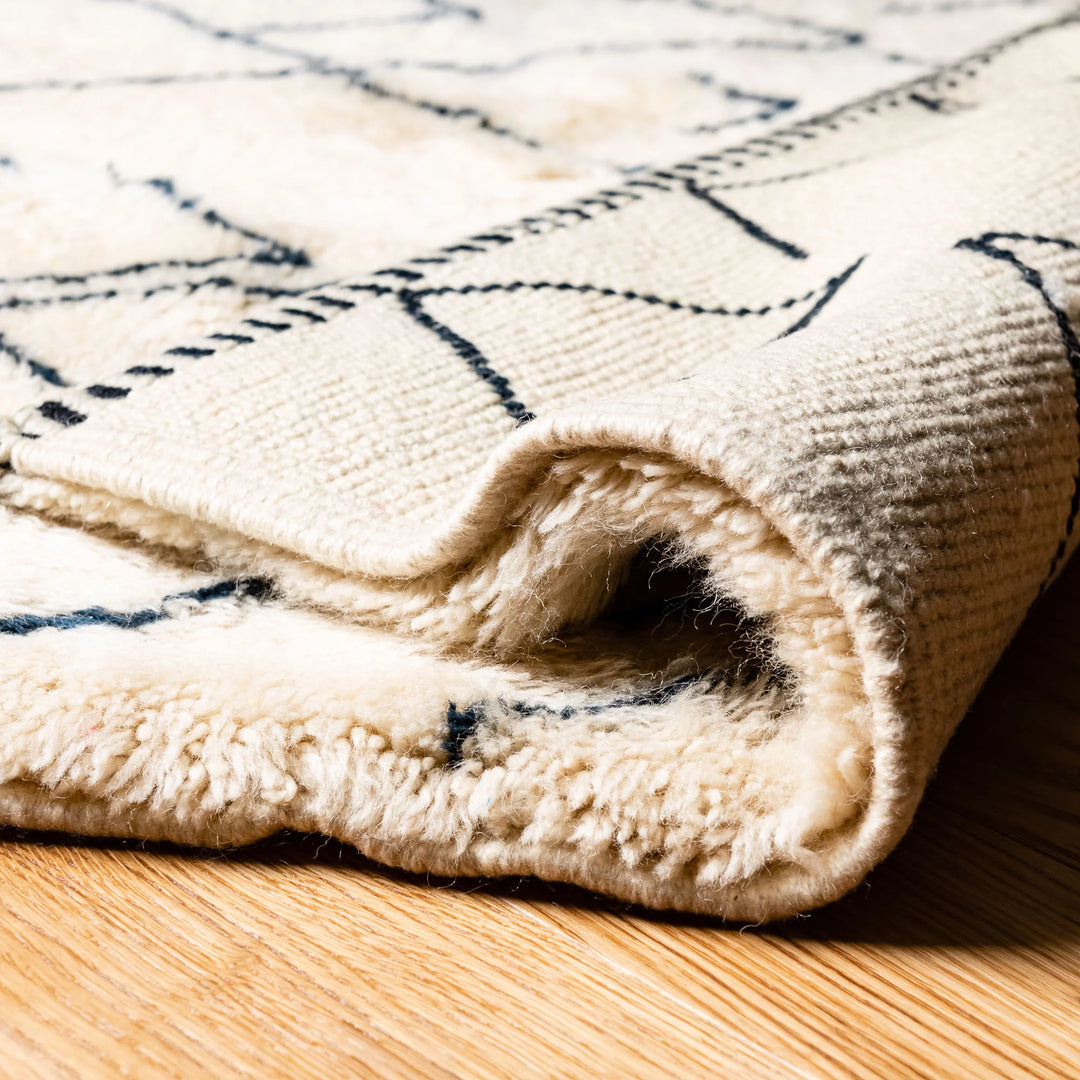 Mountain Pattern Moroccan Rug – Handmade Wool Beni Ourain