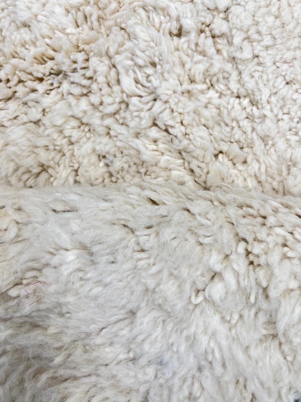 Neutral Moroccan Wool Rug – Minimalist Beni Mrirt Carpet