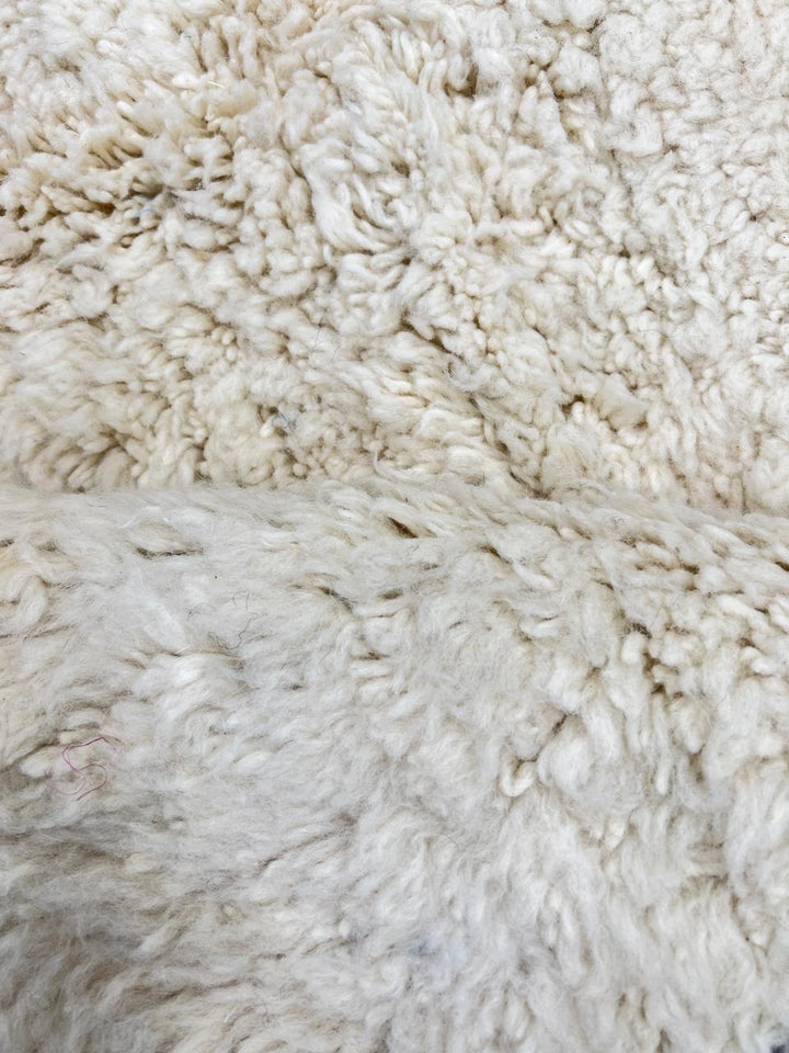 Neutral Moroccan Wool Rug – Minimalist Beni Mrirt Carpet