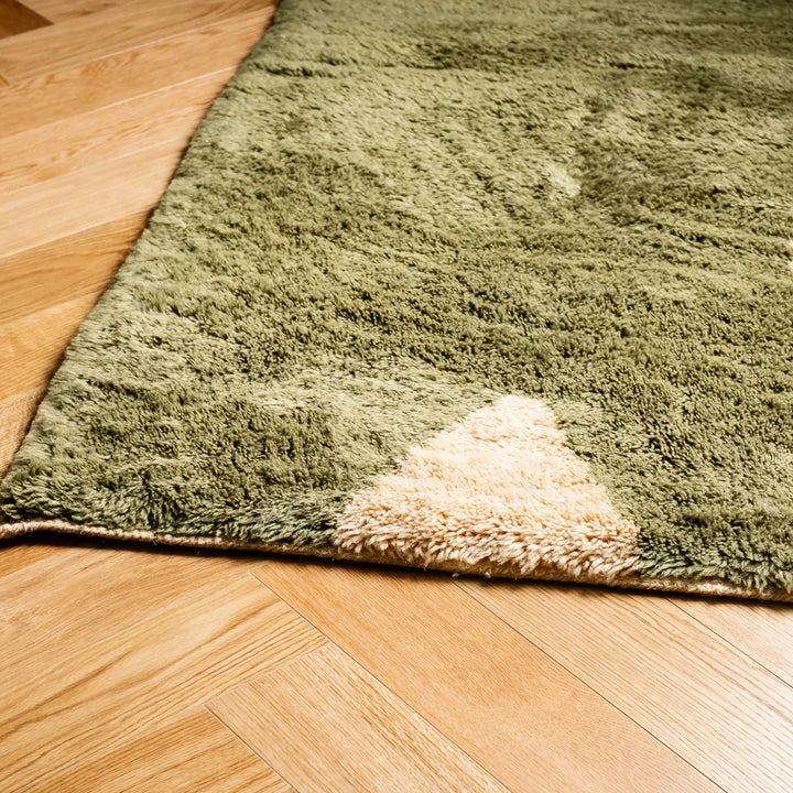 Olive Odyssey Moroccan Wool Rug – Abstract Design