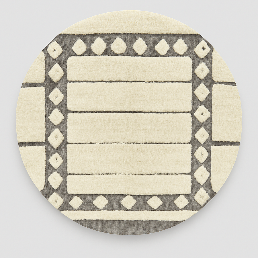 Round white and gray Moroccan wool rug with Berber border