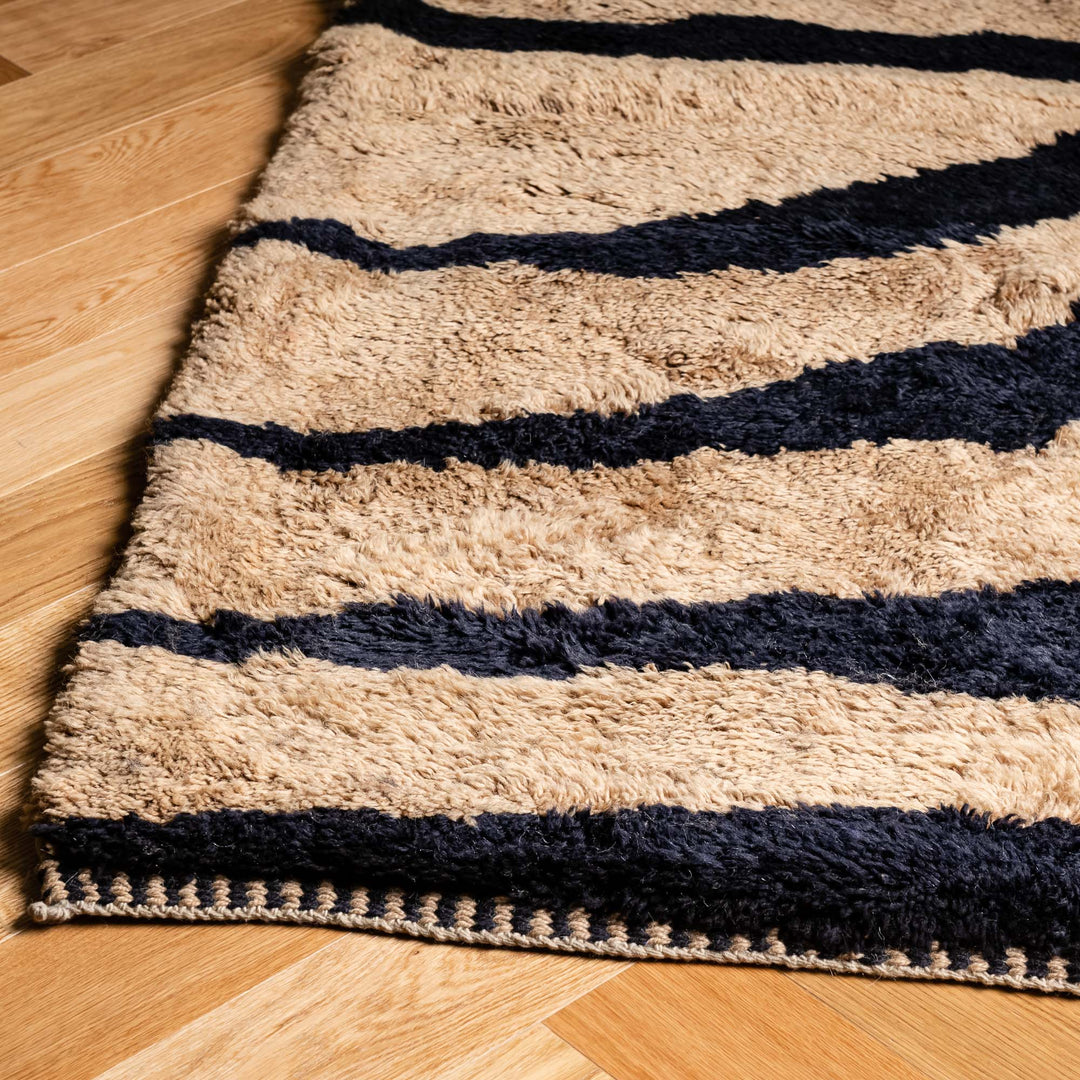 Striped Moroccan Wool Rug – Black and Beige Zebra Pattern