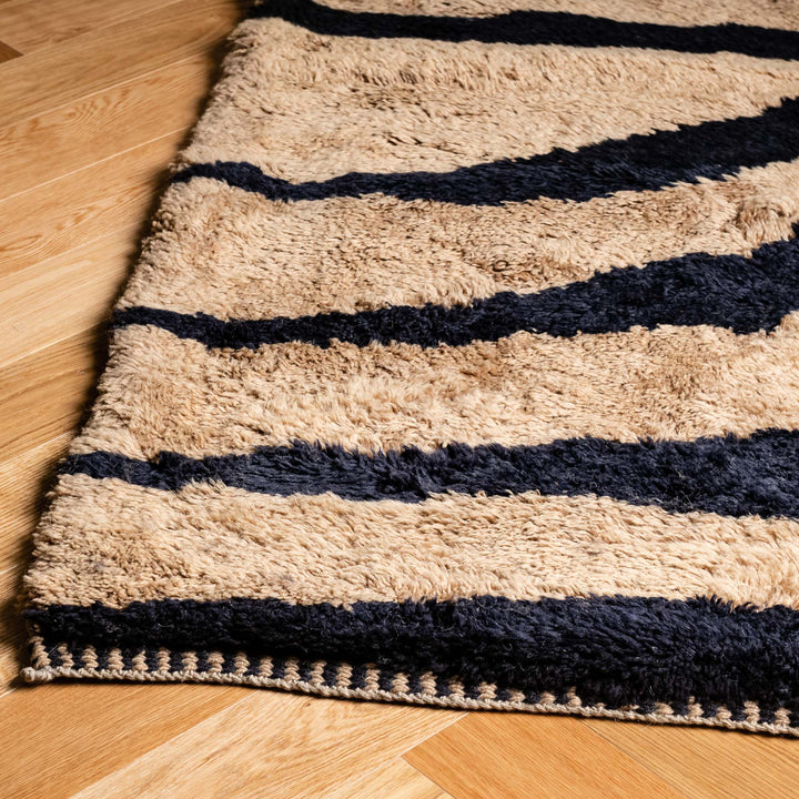 Striped Moroccan Wool Rug – Black and Beige Zebra Pattern