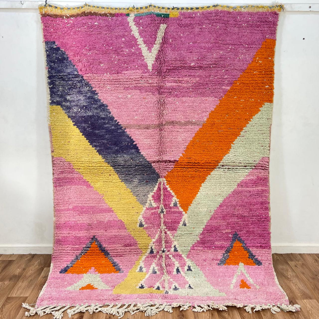 Vintage Moroccan wool rug 807 – handmade pink and orange Berber carpet with abstract geometric patterns 233 × 172 cm (7.64 × 5.64 ft).
