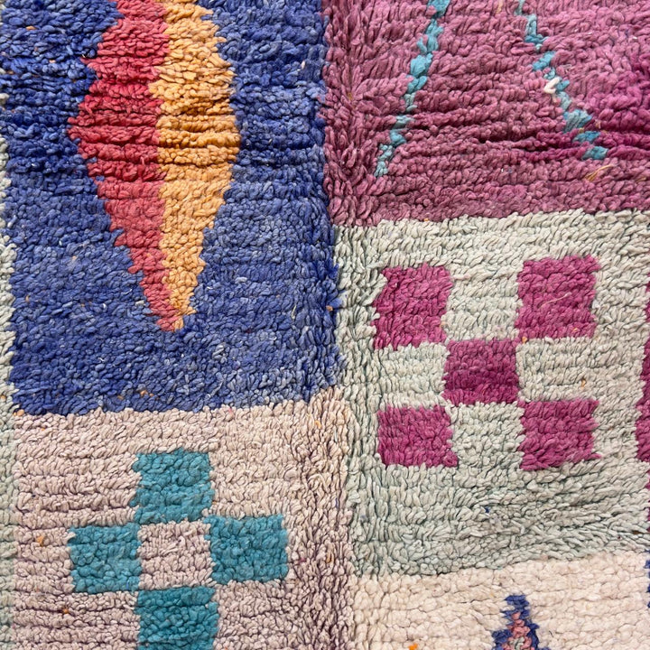 Vintage Moroccan Wool Rug 208 ( 8.20 x 5.02 ft )