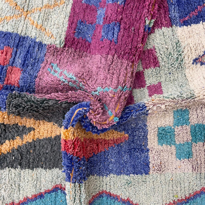 Vintage Moroccan Wool Rug 208 ( 8.20 x 5.02 ft )