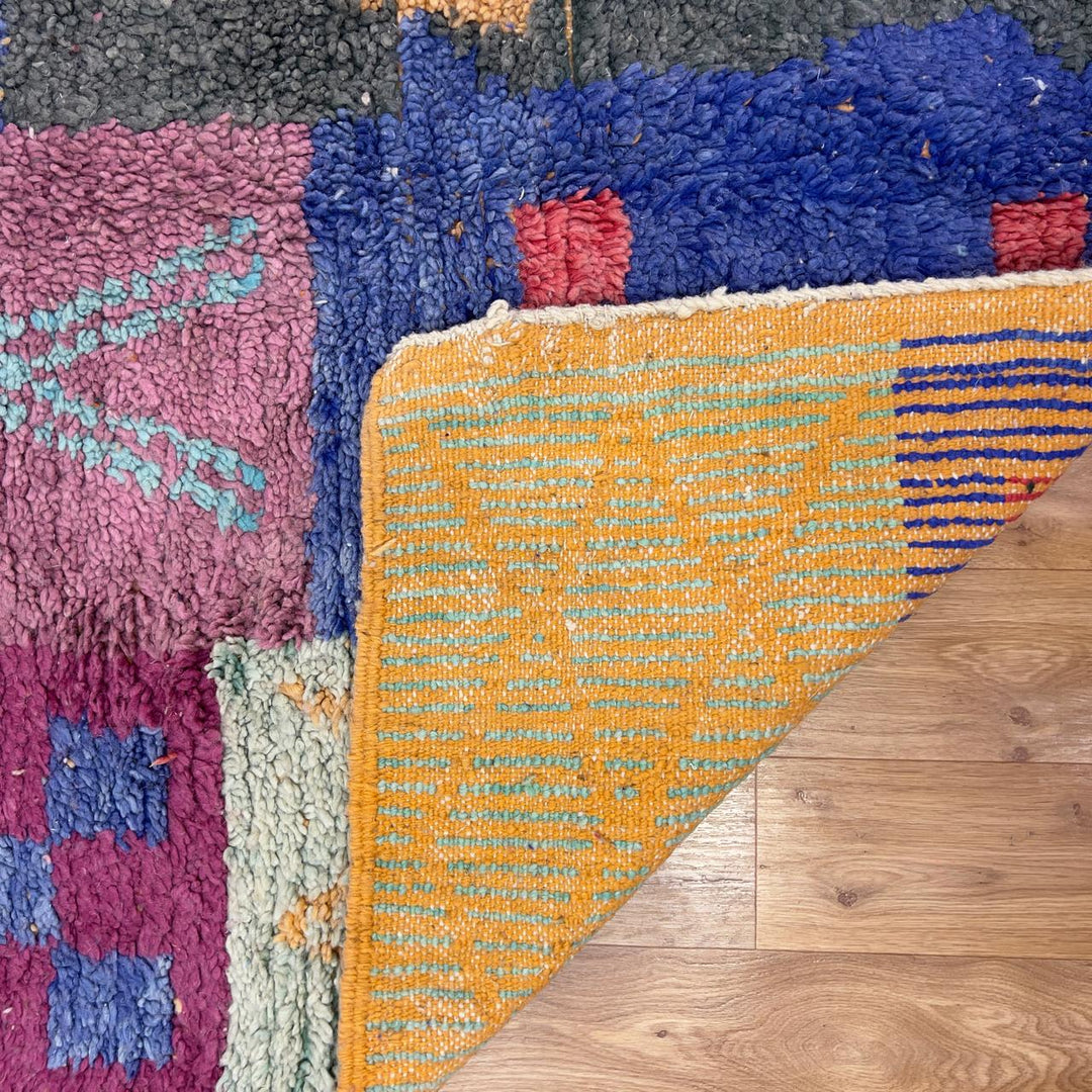 Vintage Moroccan Wool Rug 208 ( 8.20 x 5.02 ft )