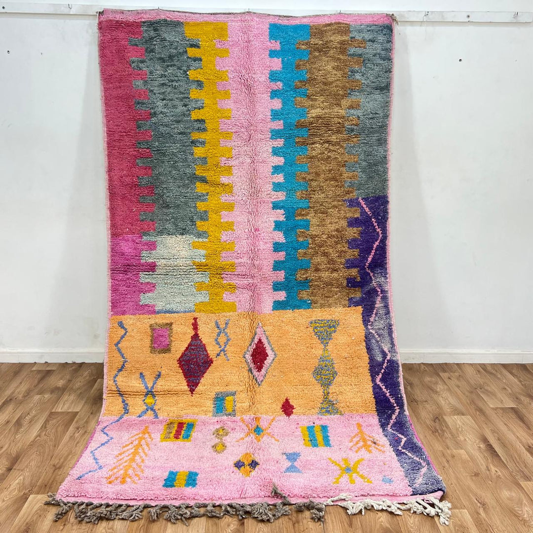 Vintage Moroccan wool rug with abstract geometric design in pink, beige, teal and mustard, handmade Berber carpet from Morocco, size 275x154 cm