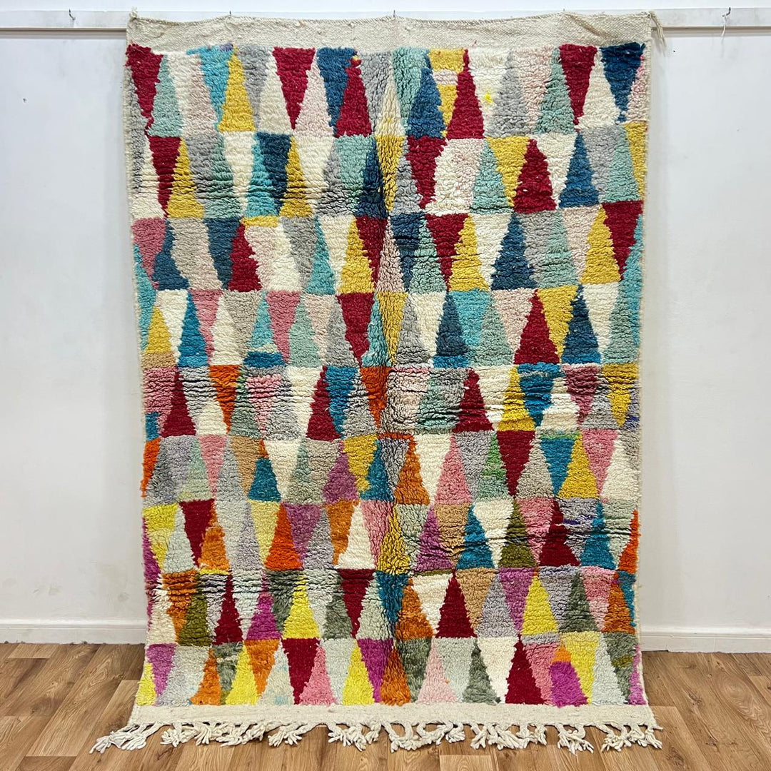 Vintage Moroccan Berber rug with colorful triangle pattern in wool, handmade in Morocco