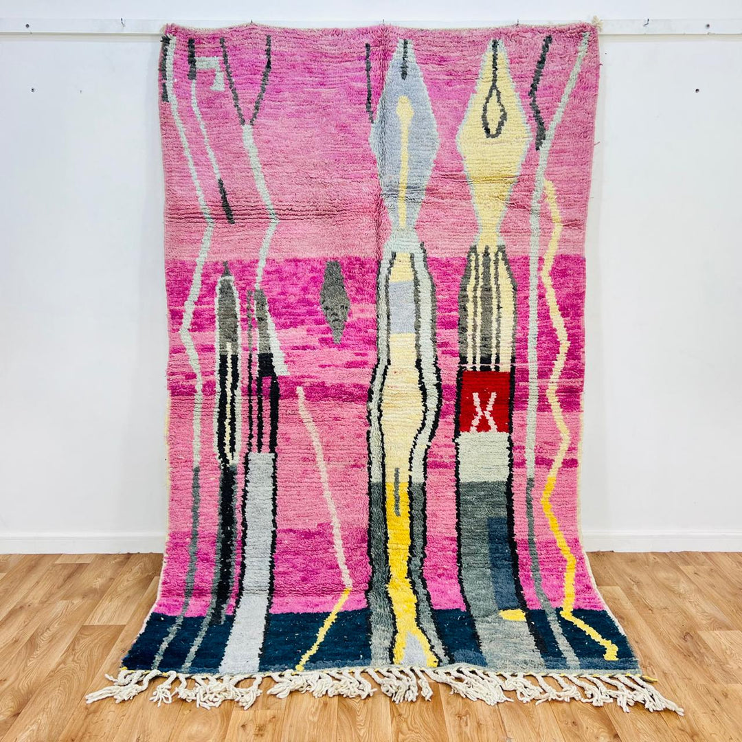 Vintage Moroccan wool rug in pink with abstract Berber pattern, handmade in Morocco, 249 x 156 cm