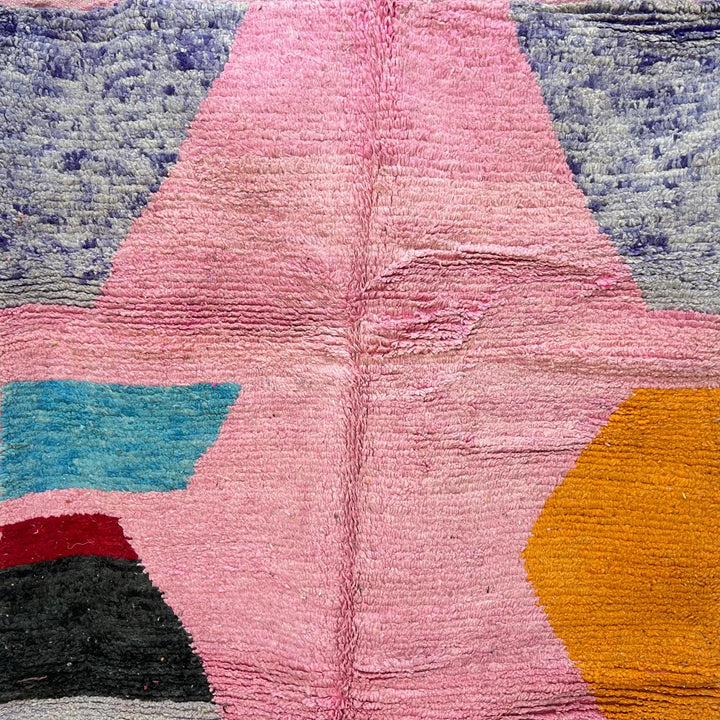 Vintage Moroccan Wool Rug 241 – handmade pink and orange geometric Moroccan wool rug (265 × 153 cm).
