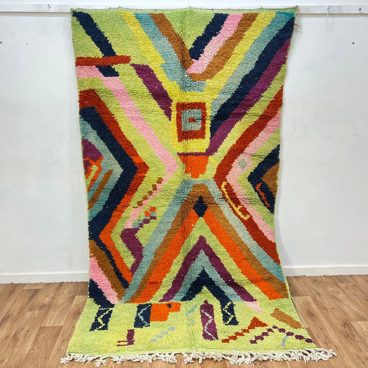 Vintage Moroccan Wool Rug 187 – handmade multicolor chevron pattern Moroccan wool rug (257 × 147 cm).