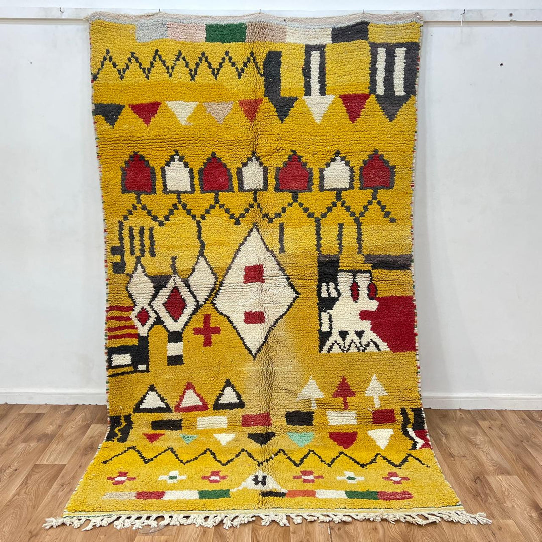 Vintage Moroccan Wool Rug 247 – handmade mustard yellow geometric Berber rug (258 × 157 cm).
