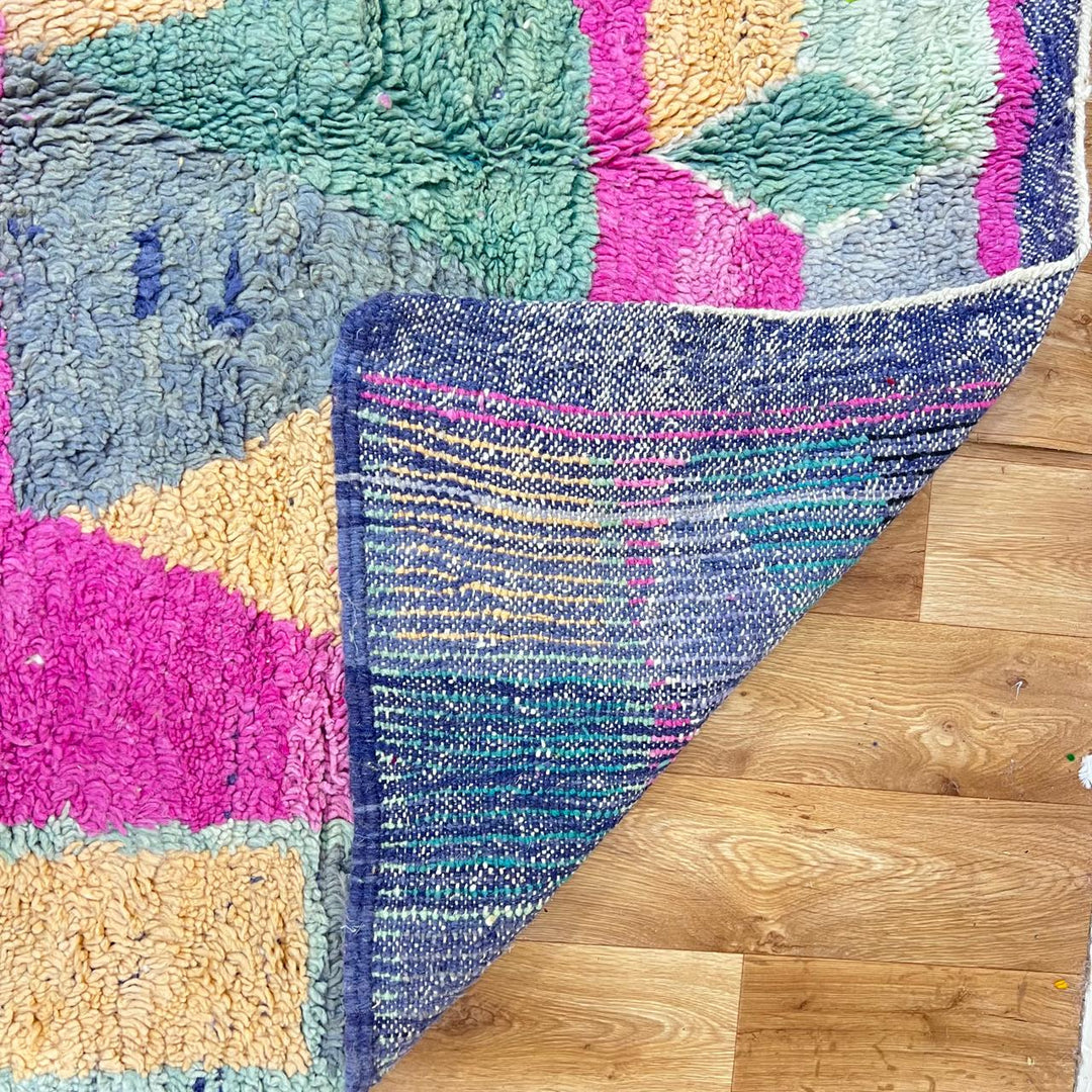 Vintage Moroccan Wool Rug 260 – handmade pink and green geometric Moroccan wool rug (233 × 156 cm).