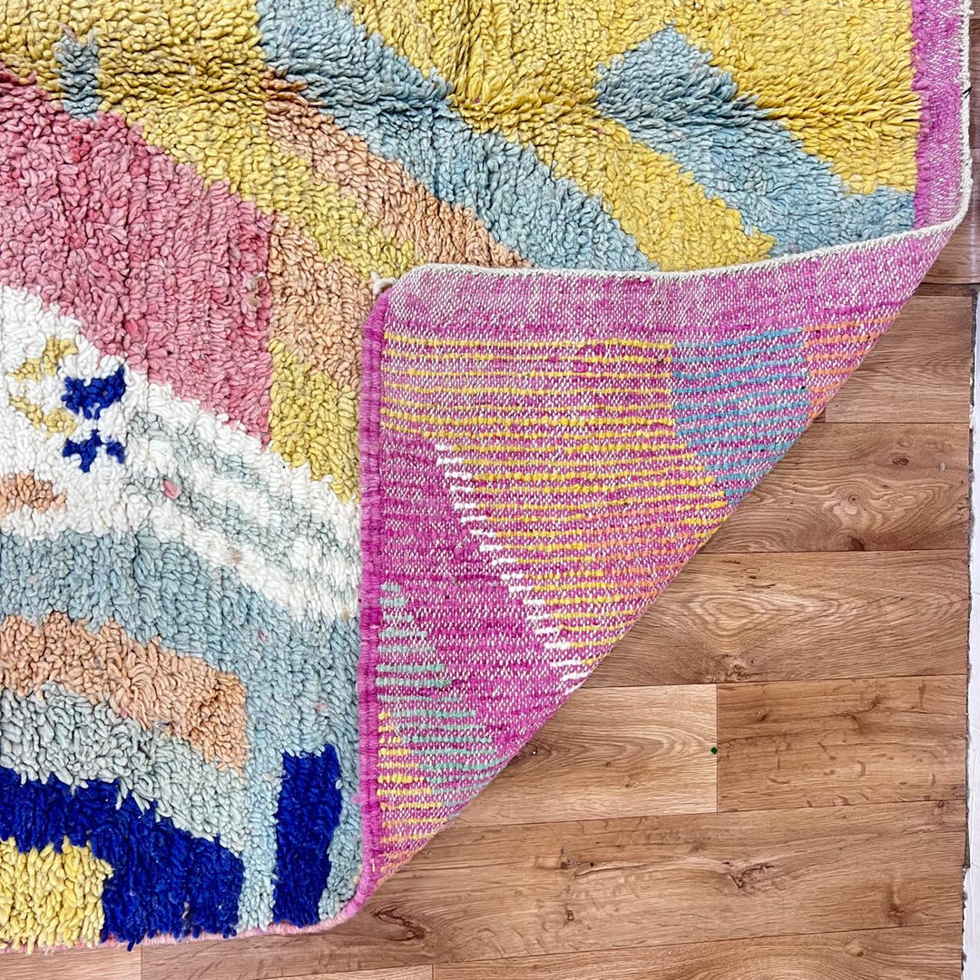 Vintage Moroccan Wool Rug 164 – handmade pink and yellow abstract Moroccan wool rug (256 × 165 cm).