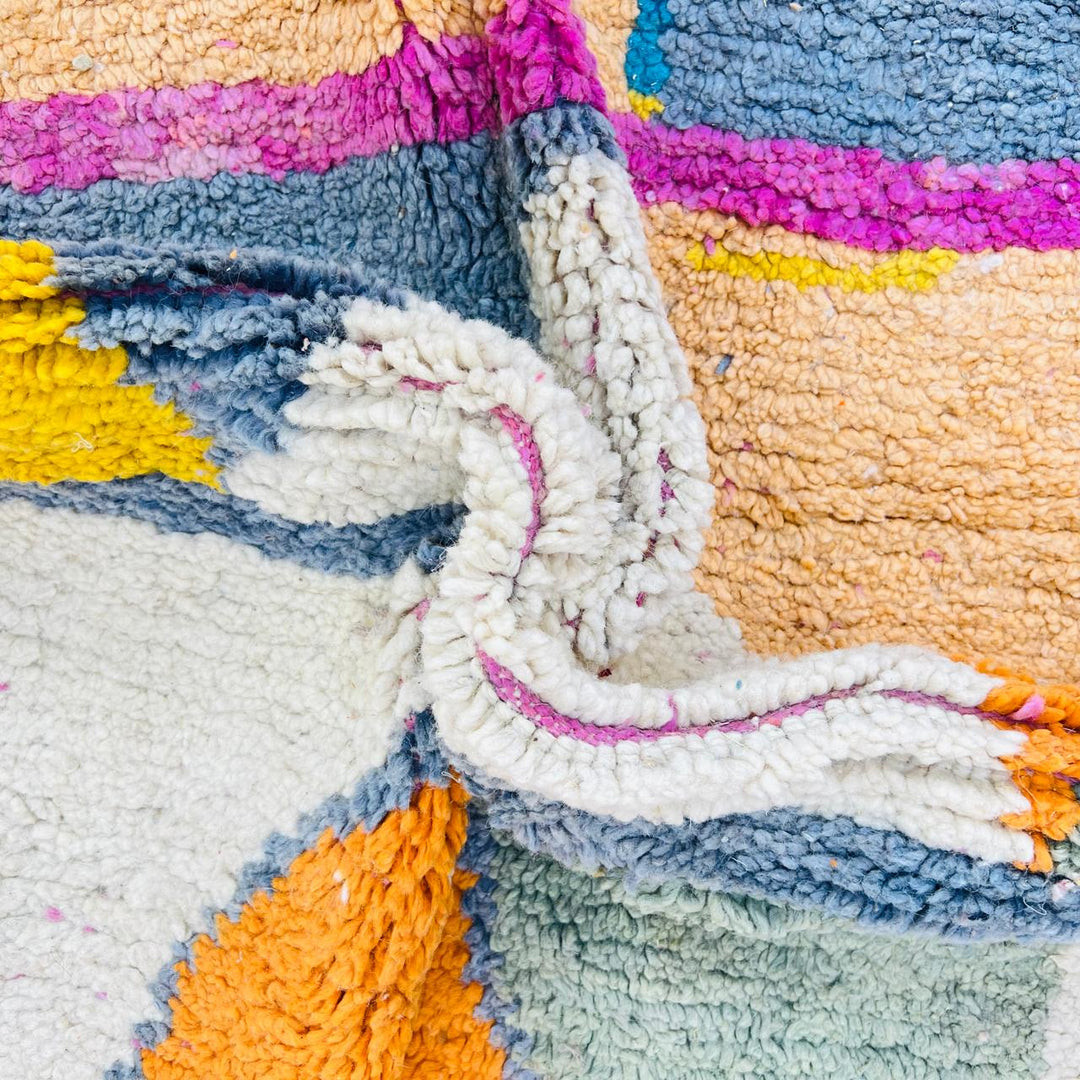 Vintage Moroccan wool rug 718 – handmade colorful Berber wool carpet 250 × 166 cm (8.2 × 5.44 ft).