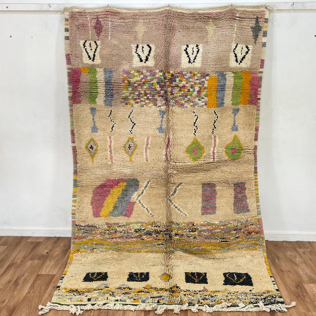 Vintage Moroccan wool rug 770 – handmade tribal beige Berber wool carpet 255 × 159 cm (8.36 × 5.21 ft).