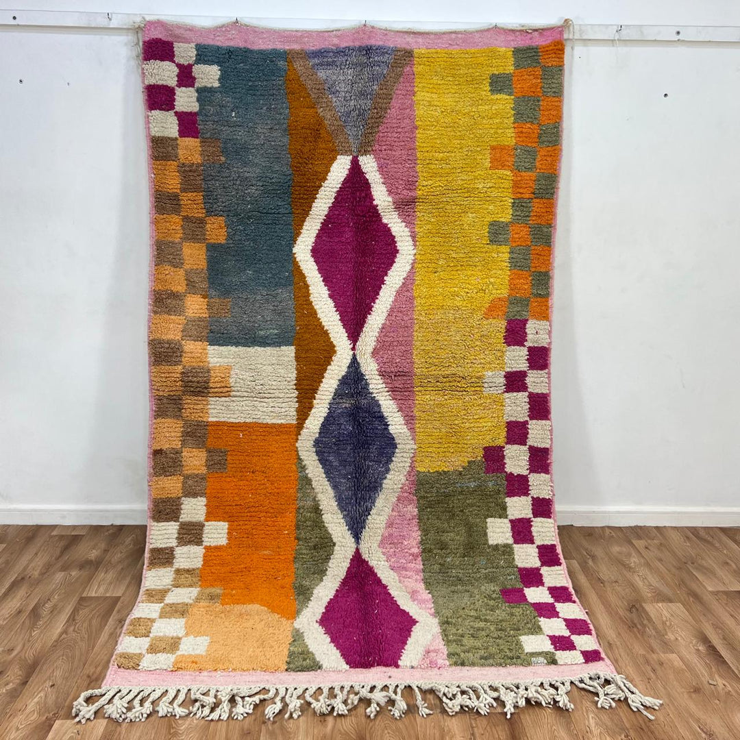 Vintage Moroccan wool rug 693 – handmade colorful geometric Berber wool carpet 265 × 160 cm (8.69 × 5.25 ft).
