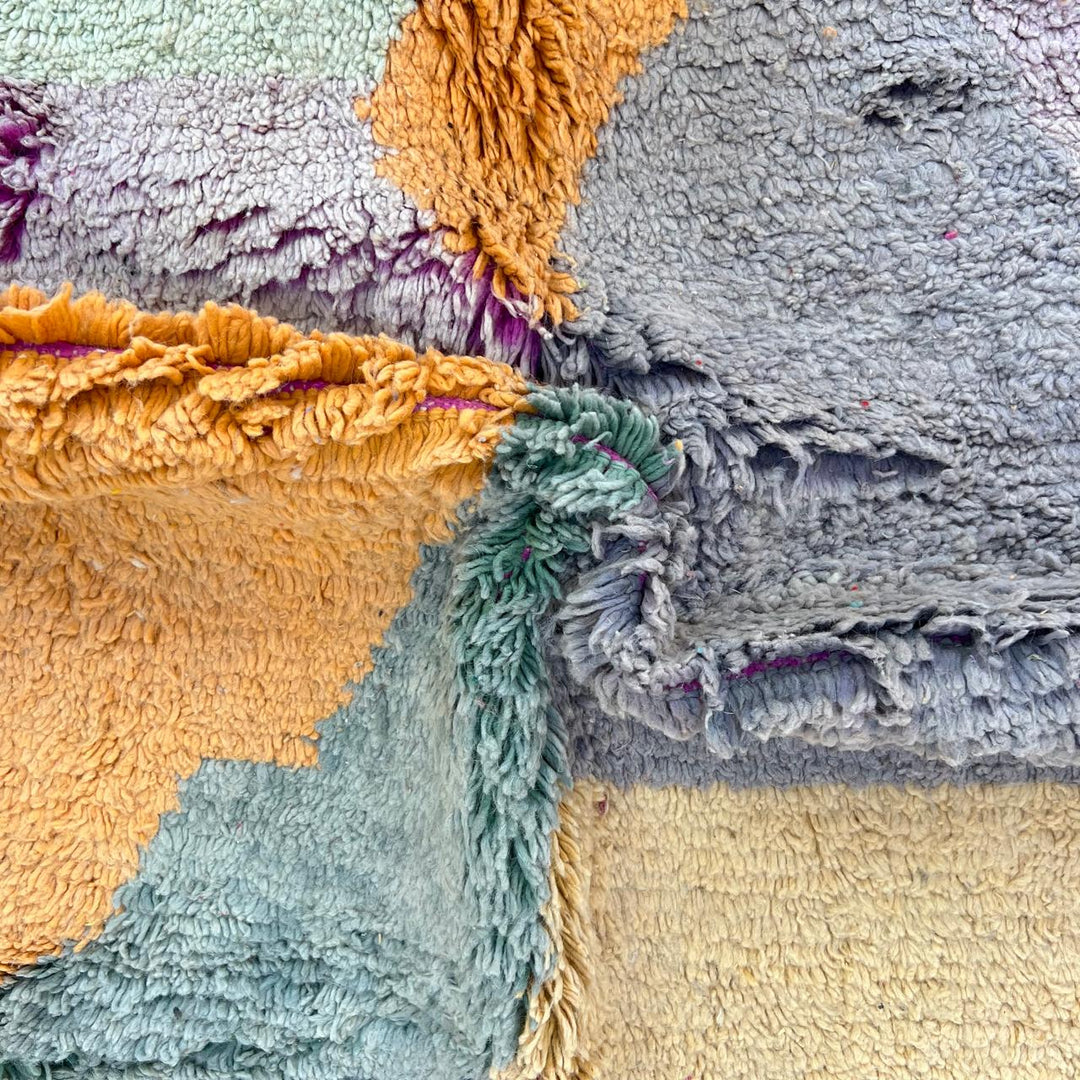 Vintage Moroccan wool rug 767 – handmade abstract modern Berber wool carpet 266 × 152 cm (8.72 × 4.98 ft).