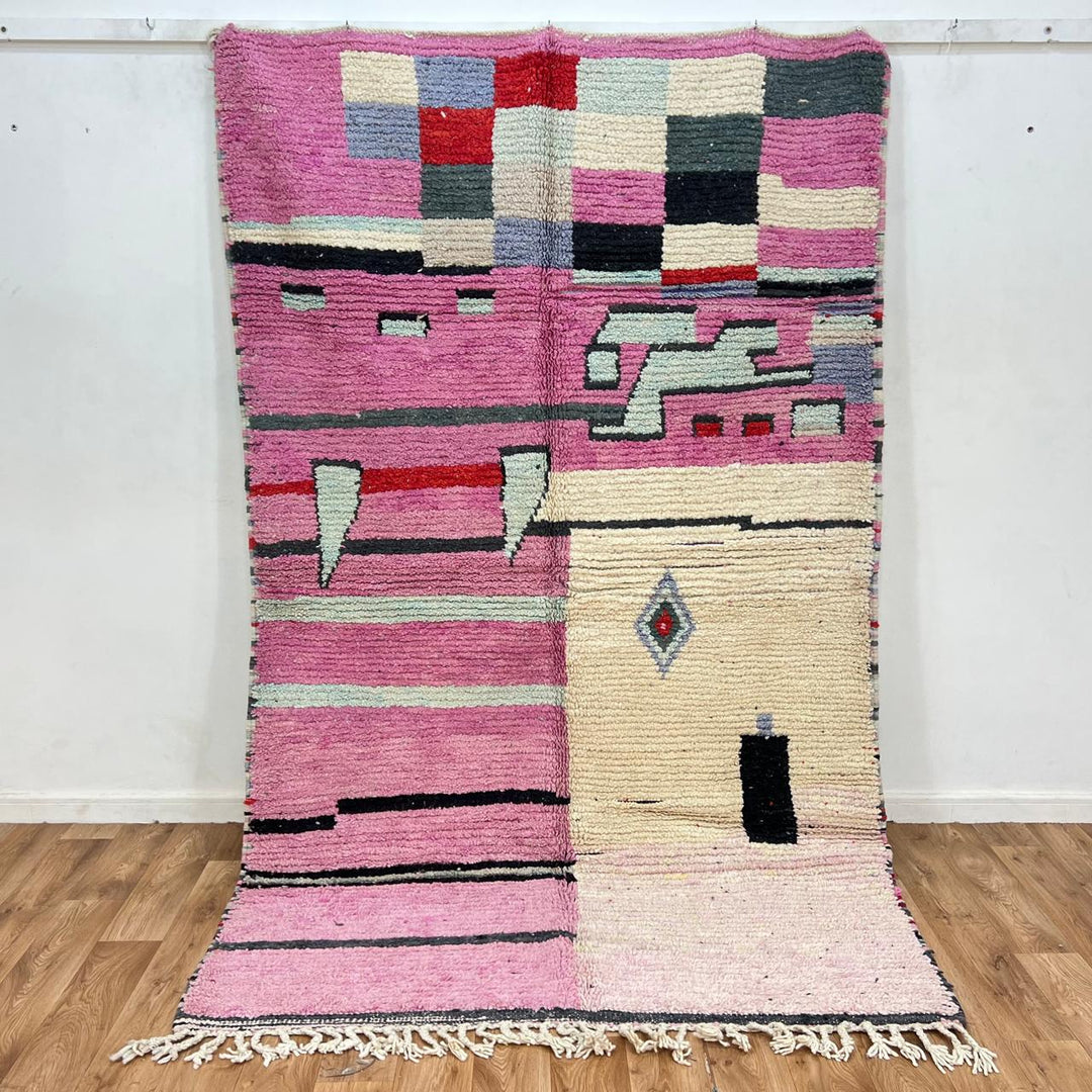 Vintage Moroccan wool rug in soft pink and ivory with abstract Berber lines and geometric motifs, handmade rug 259x159 cm
