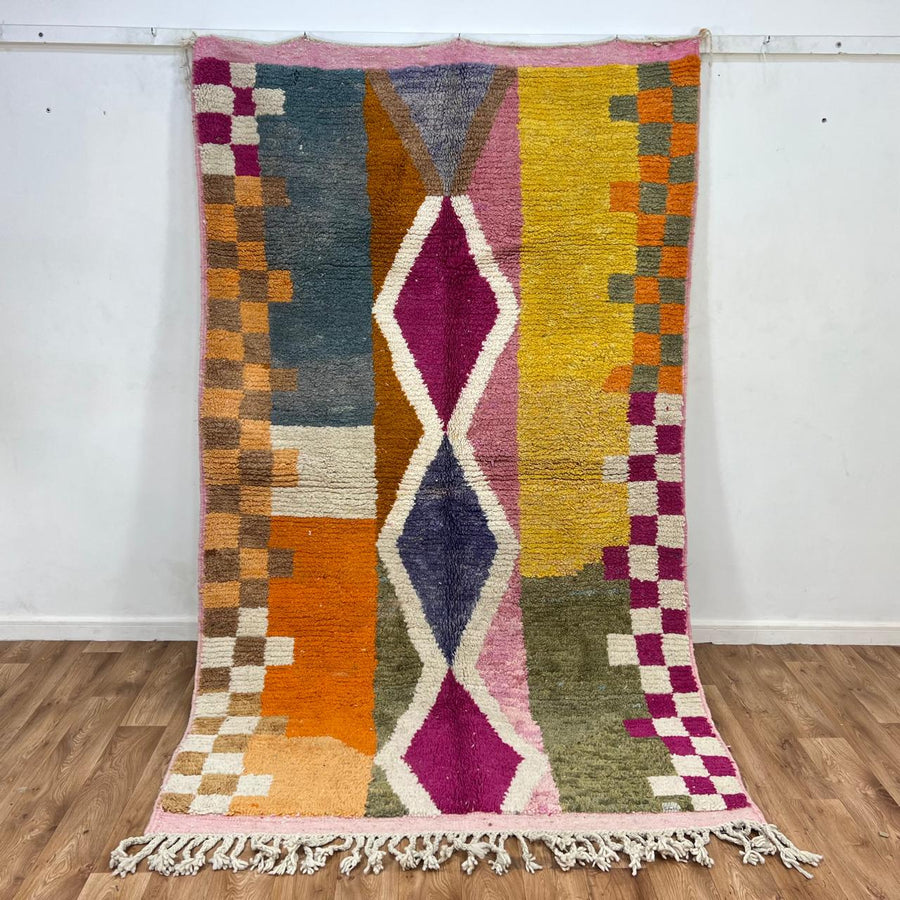 Vintage Moroccan wool rug 693 – handmade colorful geometric Berber wool carpet 265 × 160 cm (8.69 × 5.25 ft).