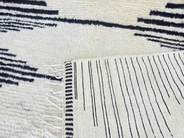 Black and White Moroccan Wool Rug – Striped Berber Design