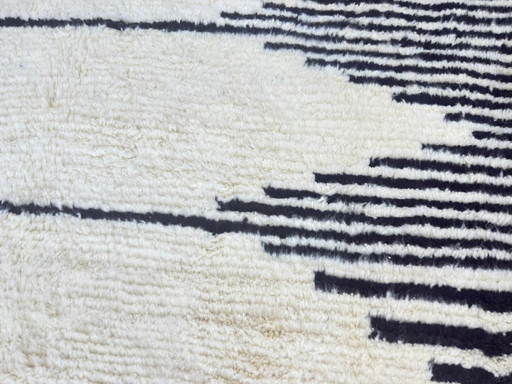 Black and White Moroccan Wool Rug – Striped Berber Design
