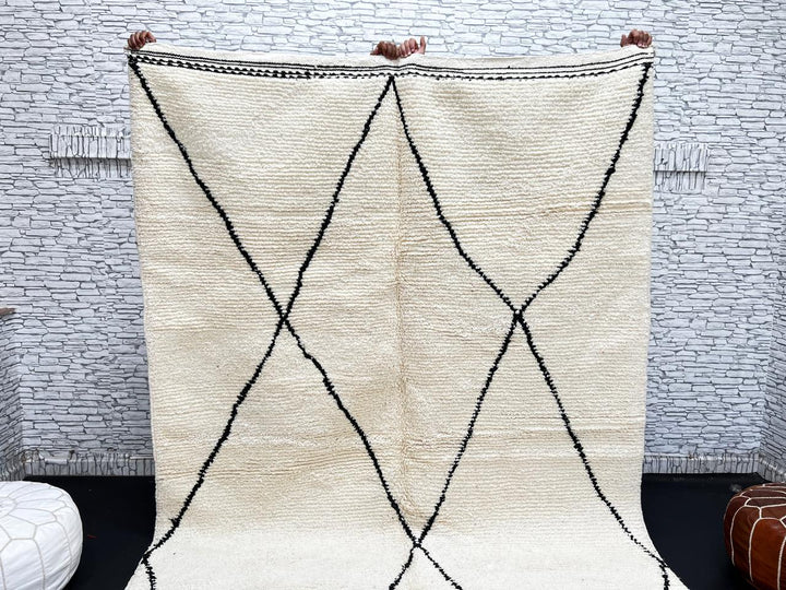 Handmade white Moroccan Beni Ourain wool rug with black diamond lines – Berber shag carpet