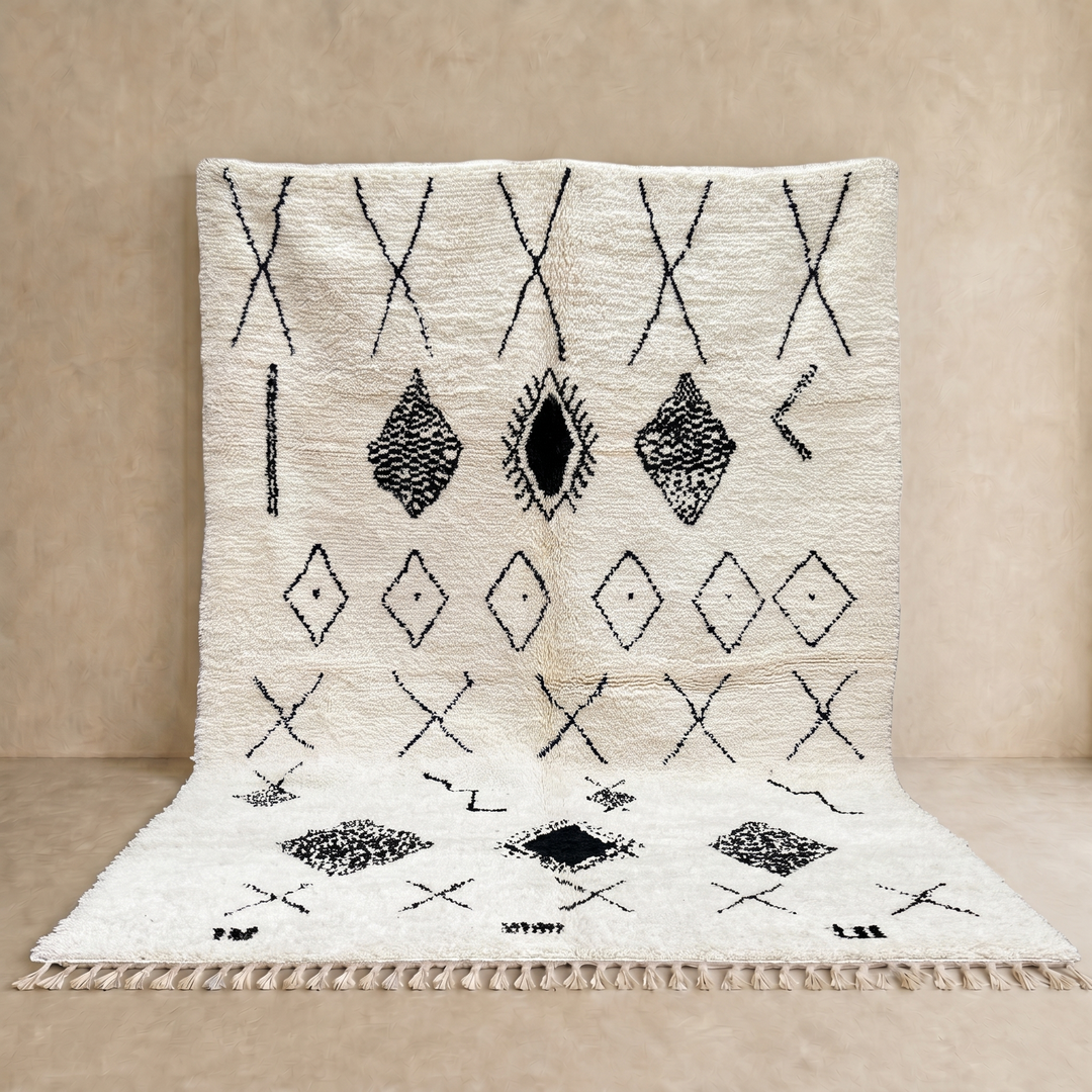 Handmade black and white Moroccan wool rug – modern Berber design
