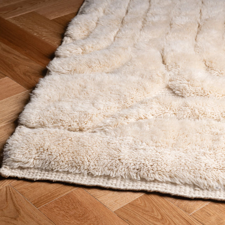 White Moroccan Wool Runner Rug – Handwoven