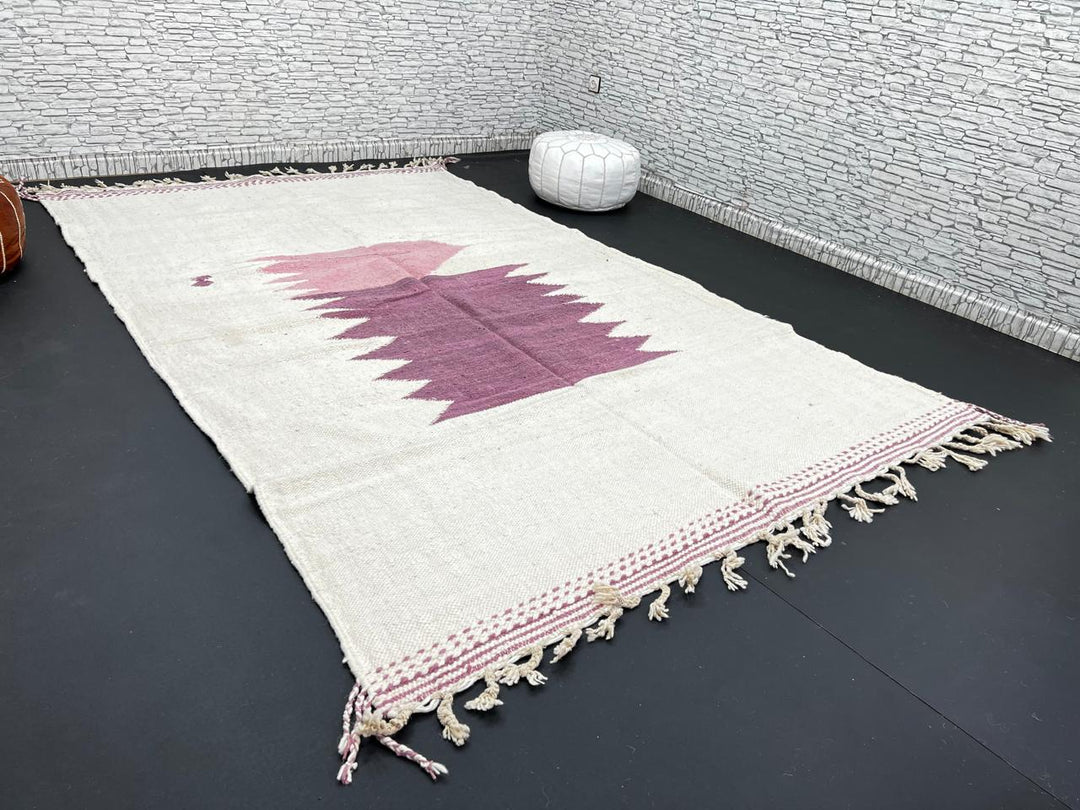 Handwoven white and purple Moroccan flatweave wool rug with geometric pink and purple motifs – Berber kilim